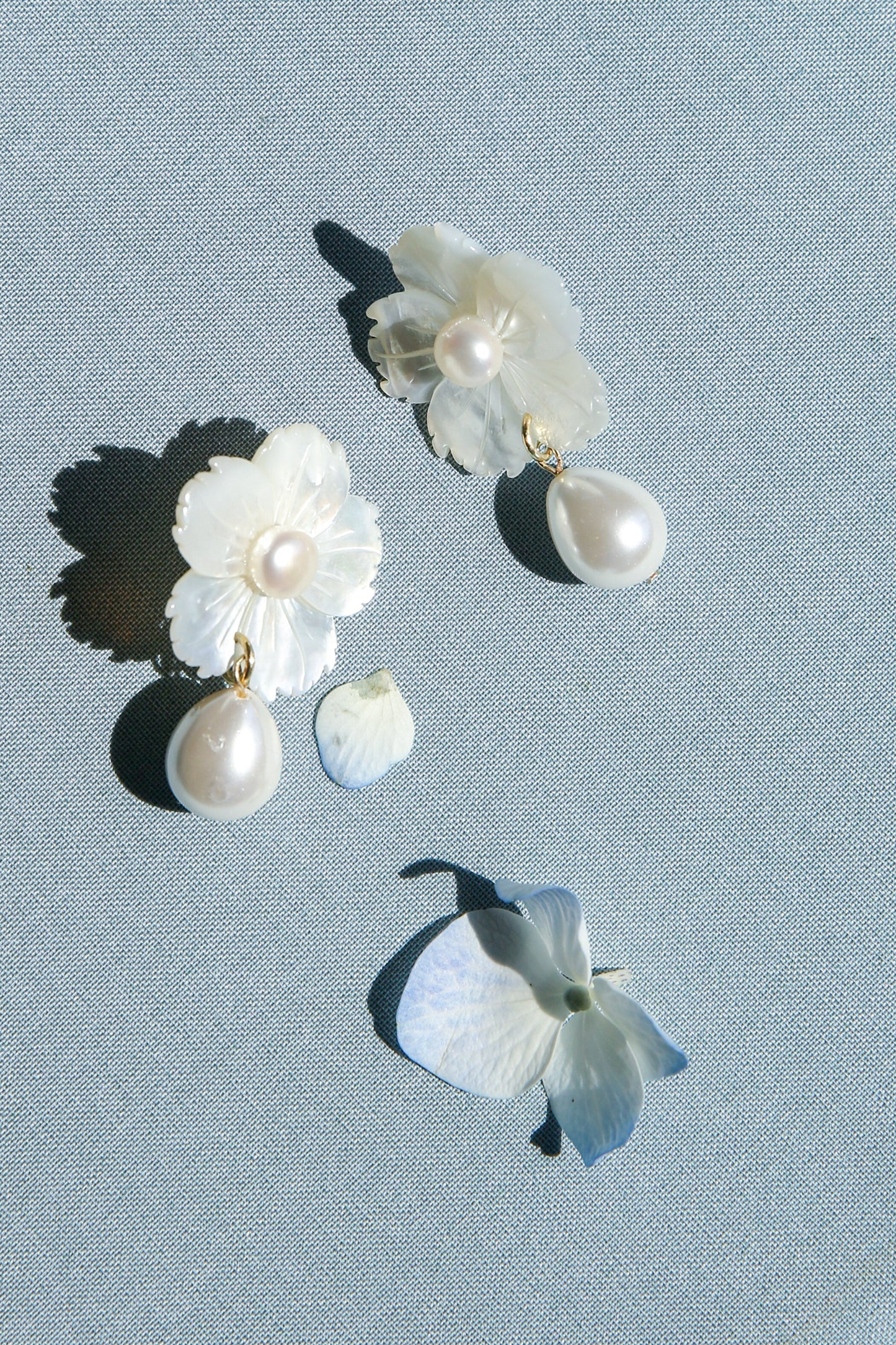 The Haley Flower with Pearl Drop