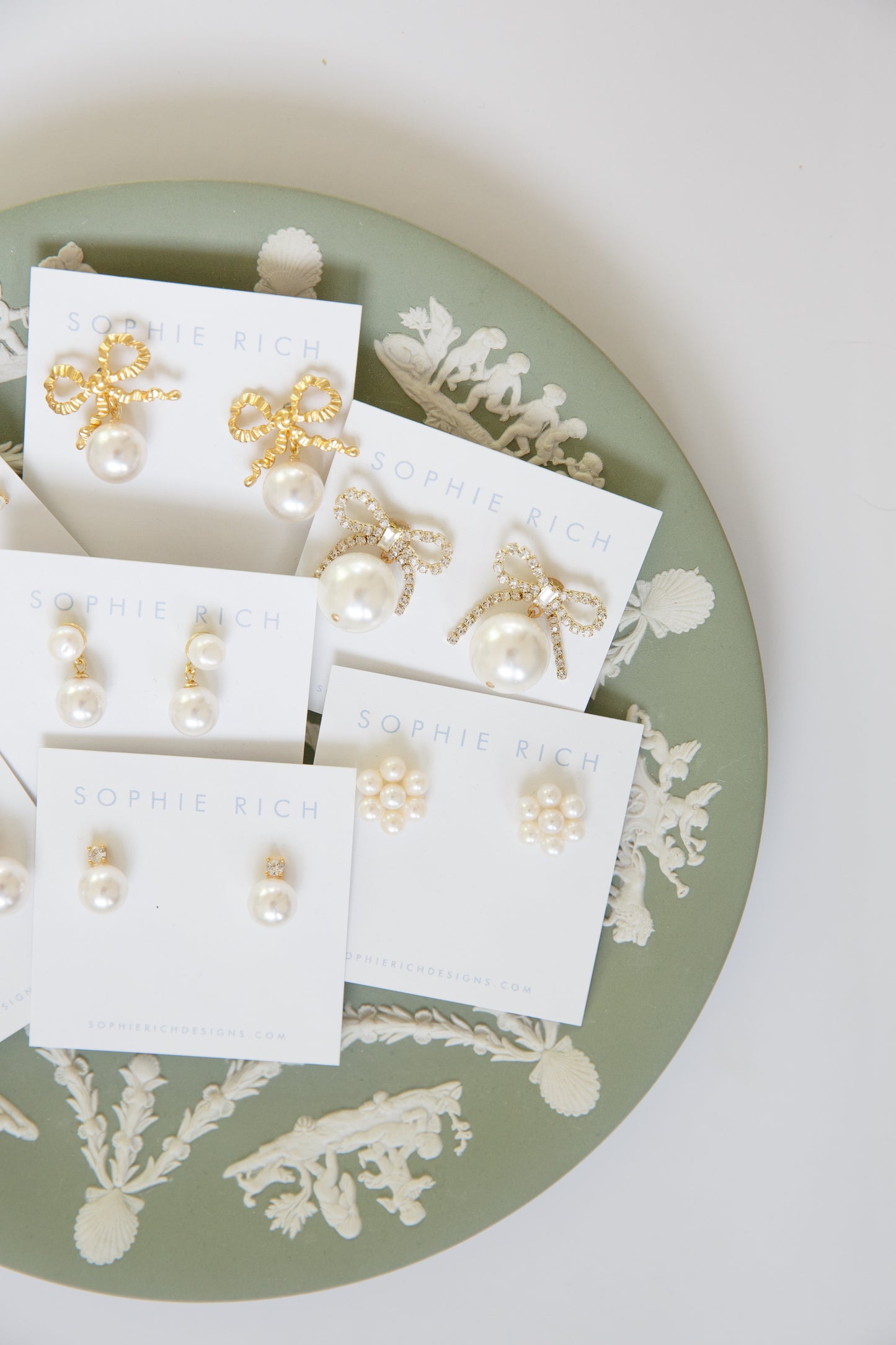 Classic Bows with Pearl Drop