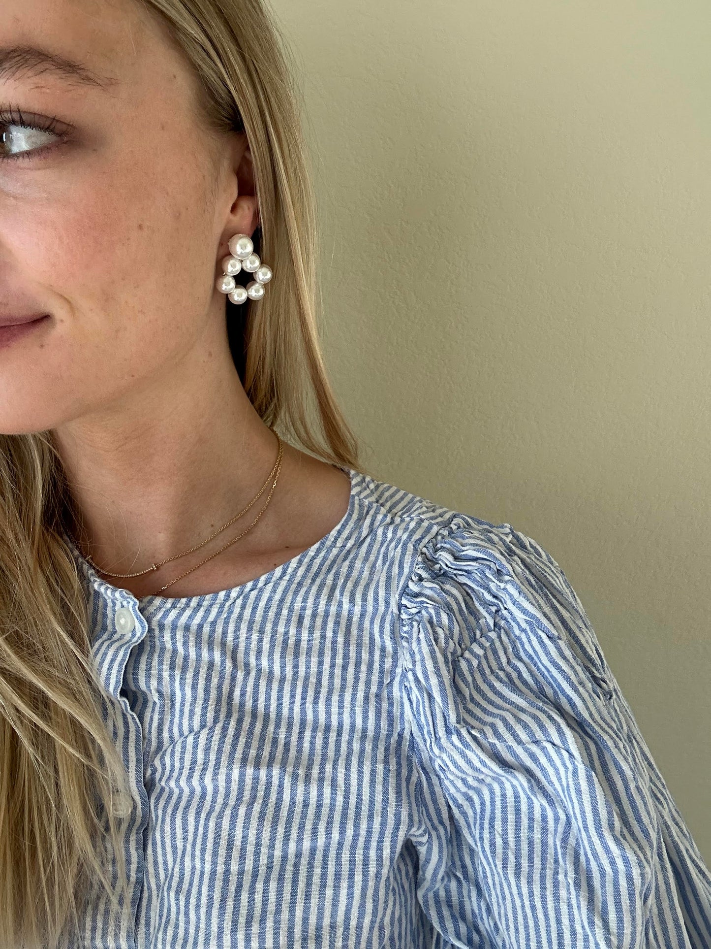 The Bonbon Earring in Pearl